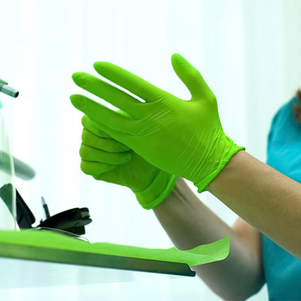 Green Disposable Gloves