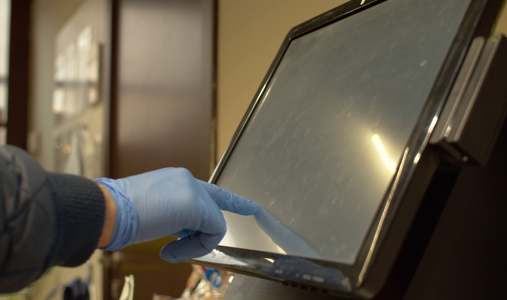 Touchscreen compatible gloves can improve safety and productivity Touchscreen compatible gloves can improve safety and productivity